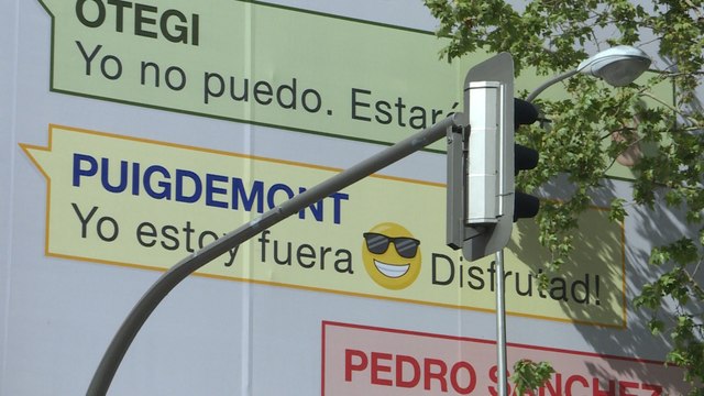 Un cartel de Cs promete cerrar el grupo WhatsApp de Sánchez y sus socios