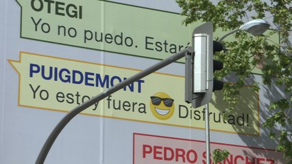 Un cartel de Cs promete "cerrar el grupo WhatsApp" de Sánchez y "sus socios"