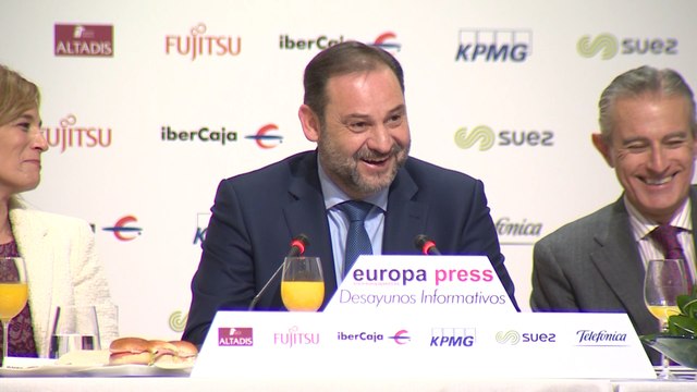 Ábalos no descarta un 'súper domingo' electoral el 26 de mayo