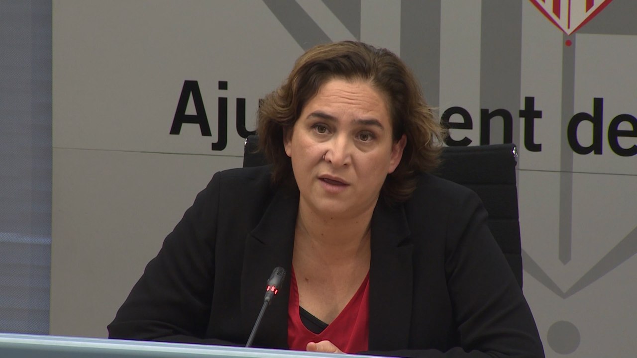 Colau resalta que el ayuntamiento ha redoblado esfuerzos contra la violencia de género