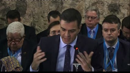 Sánchez: "La democracia es el único sistema que puede vencer al miedo y construir prosperidad"
