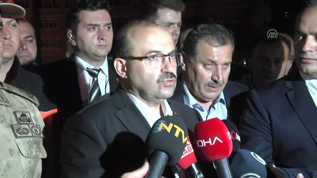 Vali Ustaoğlu: (Araklı'daki sel) 2 vatandaşımızın cesedine ulaştık, haber alamadığımız 8 tane...