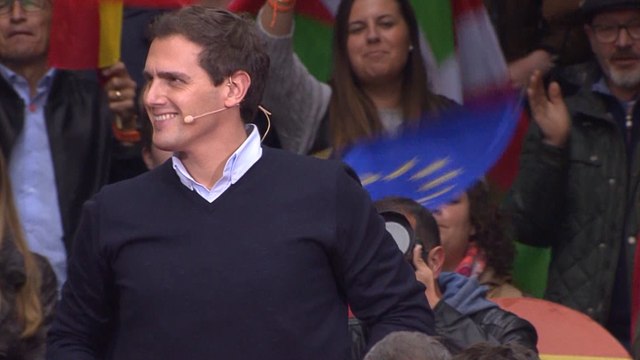 La batalla política vuelve a los nacionalismos tras abrirse la campaña