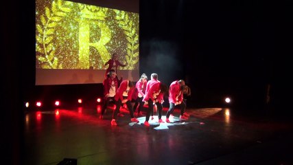 07. Royal wear show 1 depuis jardin