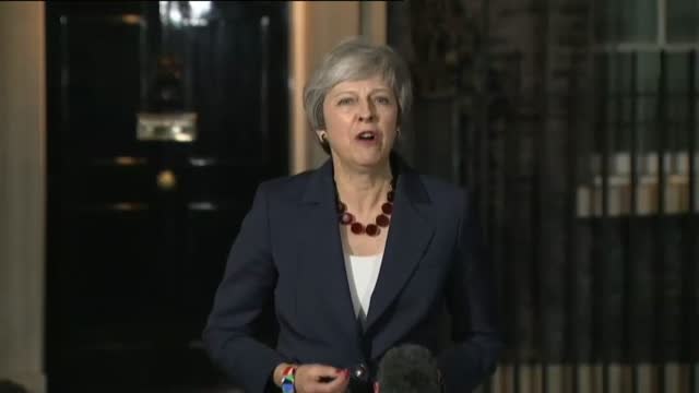 Theresa May recibe la aprobación de su Gabinete sobre el acuerdo del Brexit