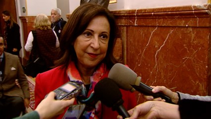 Robles exige "respeto constitucional" al PP