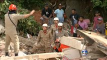 Al menos 10 muertos en un corrimiento de tierras que arrasó con seis viviendas en Río de Janeiro