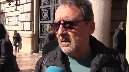 Multitudinaria concentración en Valencia por una ley de eutanasia