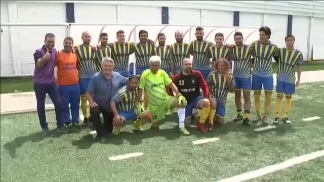 Un portero israelí de 73 años se convierte en el futbolista más veterano del mundo