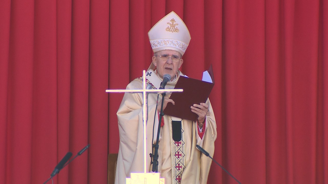 Osoro recuerda a las mujeres solas que sacan adelante la casa