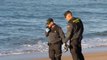 El mar sigue dejando cadáveres sobre los arenales de Cádiz
