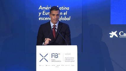 Sánchez dice que la economía española crece "con solvencia y firmeza"