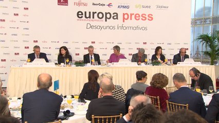 Desayuno informativo con la Comisaria Europea de Competencia