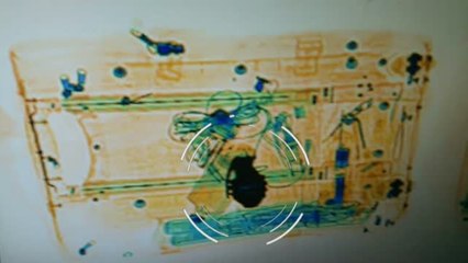 No era una bomba, era la hebilla de un cinturón