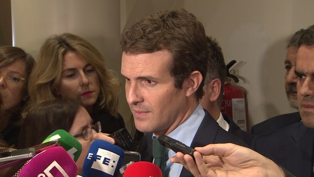 Casado dice que la dimisión de Cospedal es un gesto que le honra