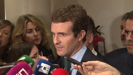 Casado dice que la dimisión de Cospedal es "un gesto que le honra"