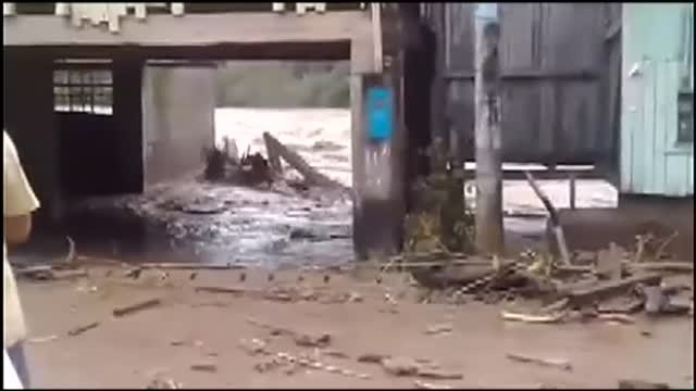 Perú declara el estado de emergencia en Junín tras las intensas lluvias y los desbordamientos de ríos