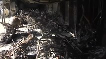 Seis coches y 25 motos calcinadas en un incendio en una comisaría de Palma de Mallorca