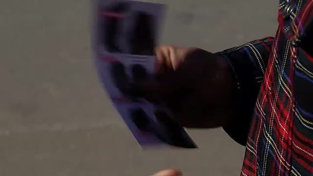 El PSC presenta el autobús del amor