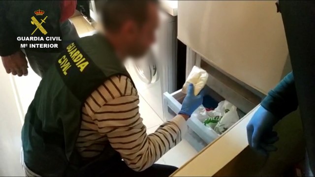 Desmantelan un punto de venta de droga en Mediana de Aragón