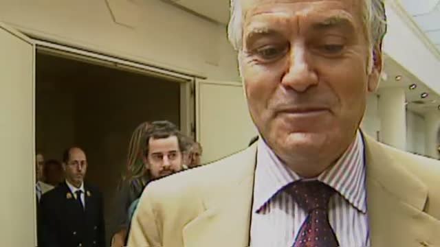 El marido de Cospedal encargó al excomisario Villarejo investigar a Javier Arenas con dinero del PP.