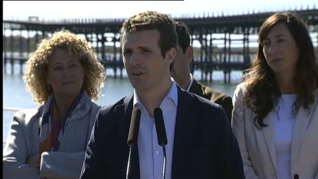 Casado defiende a Cospedal tras el escándalo de sus conversaciones con Villarejo