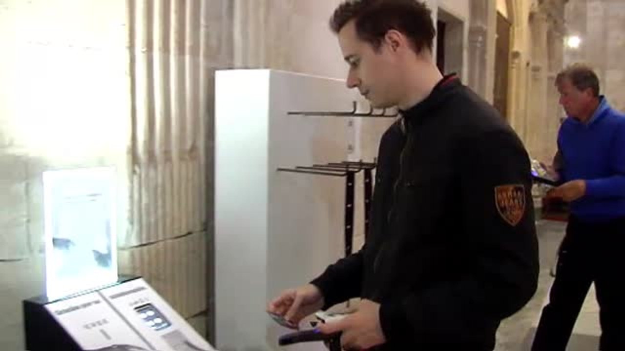 Habilitan terminales digitales en las iglesias para permitir los donativos con tarjeta