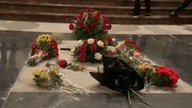 Franquistas llevan flores para al dictador en el Día de Todos los Santos