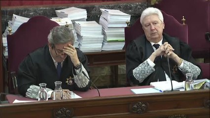 Download Video: Jordi Pina se desespera con el testimonio de los guardias civiles que estudiaron los correos de Jordi Sánchez