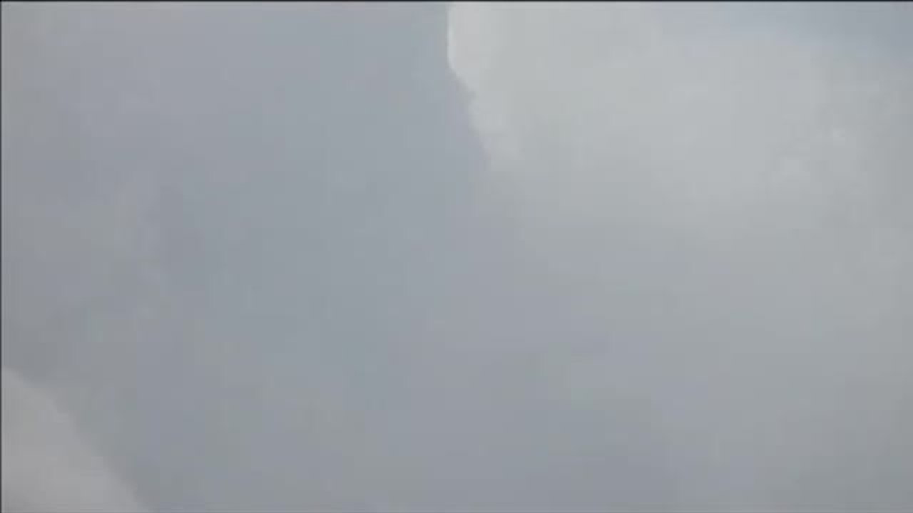 Un grupo de esquiadores es sorprendido por una avalancha en los Alpes austriacos