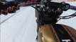 La arriesgada y espectacular competición de motos en las nevadas colinas de Italia