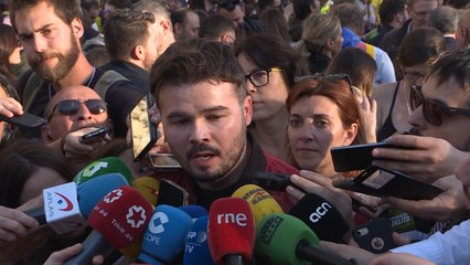 Rufián pide hacer "un muro contra el fascismo que viene"