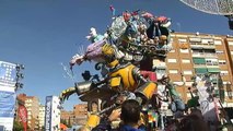 Más de trescientos monumentos falleros lucen ya en Valencia