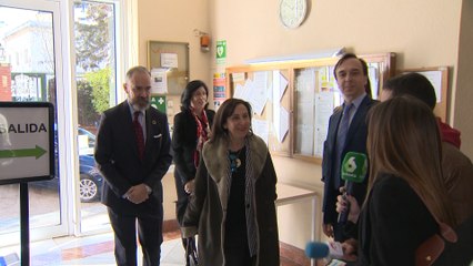 Robles participa en un debate sobre diversidad de género