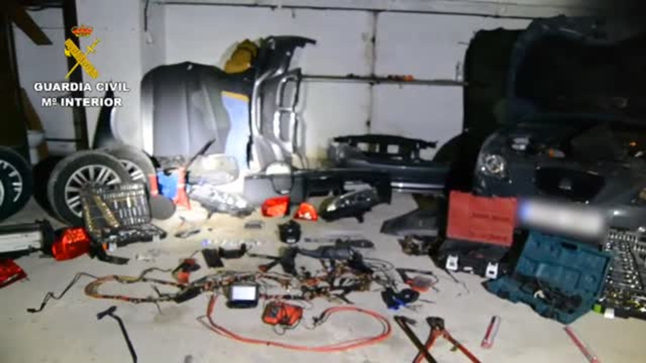 Desguazaban coches robados en menos de dos horas y los vendían por piezas