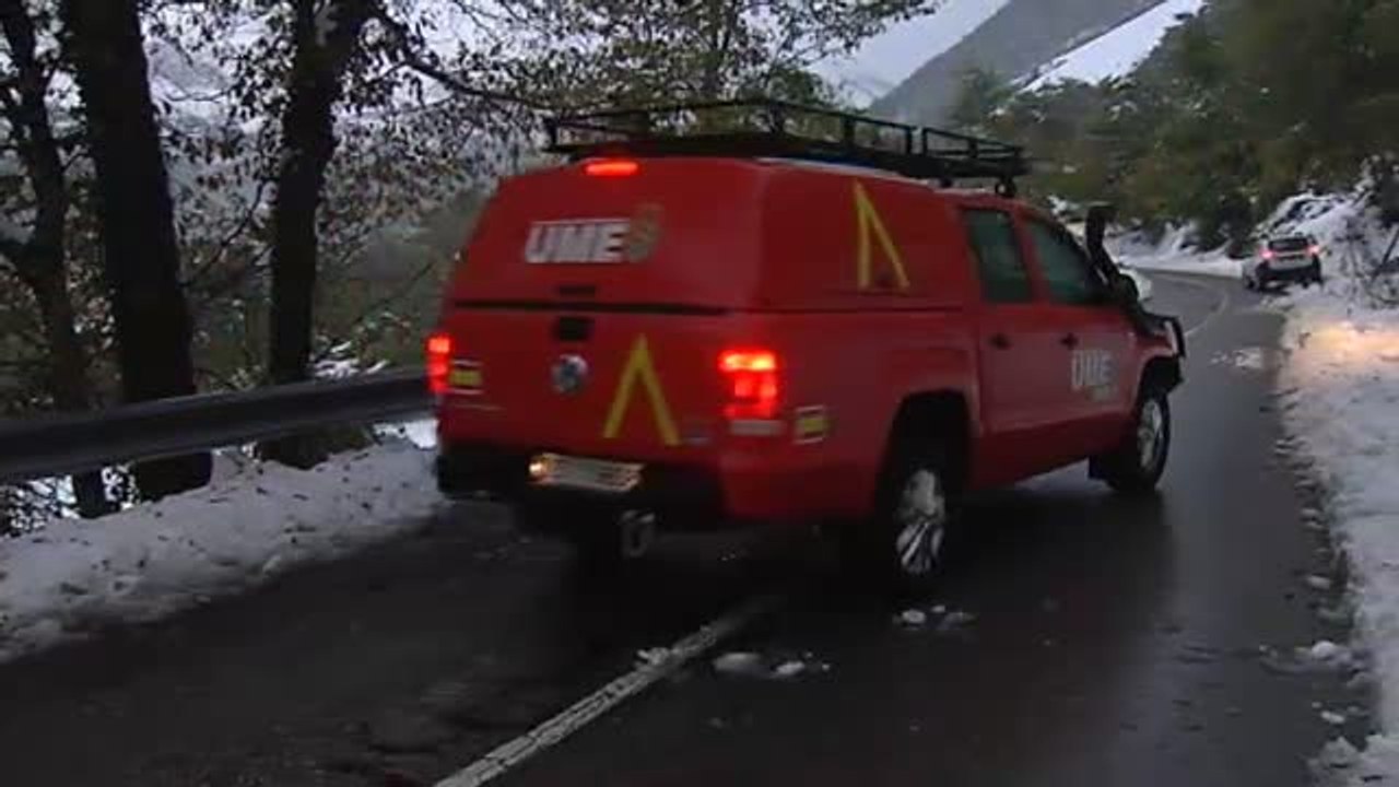 La ardua tarea de devolver la luz a Asturias