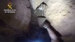 Guardia Civil rescata a un perro atrapado en una cueva