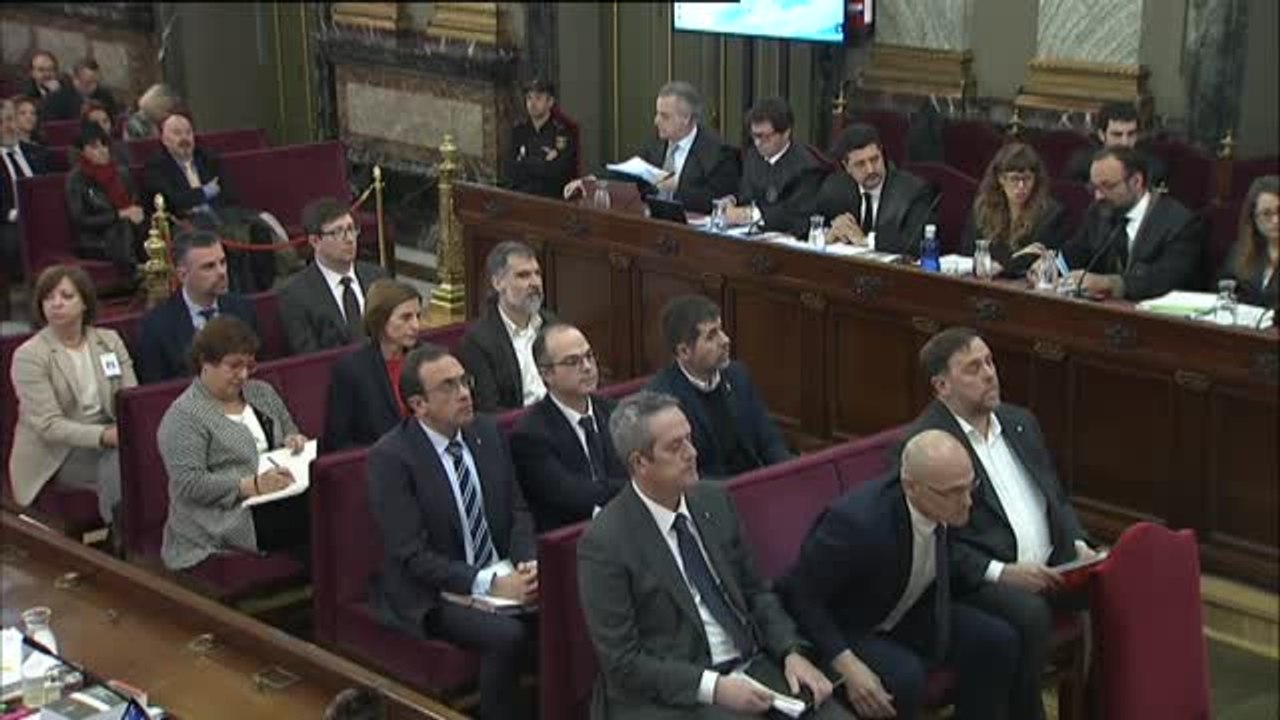 Evasivas y negaciones en las declaraciones de los encargados de publicidad internacional y del Diplocat en el juicio del procès