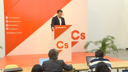 Rivera en rueda de prensa