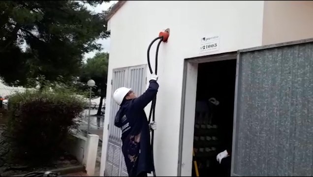 Endesa despliega 60 efectivos para instalar grupos electrógenos en Menorca