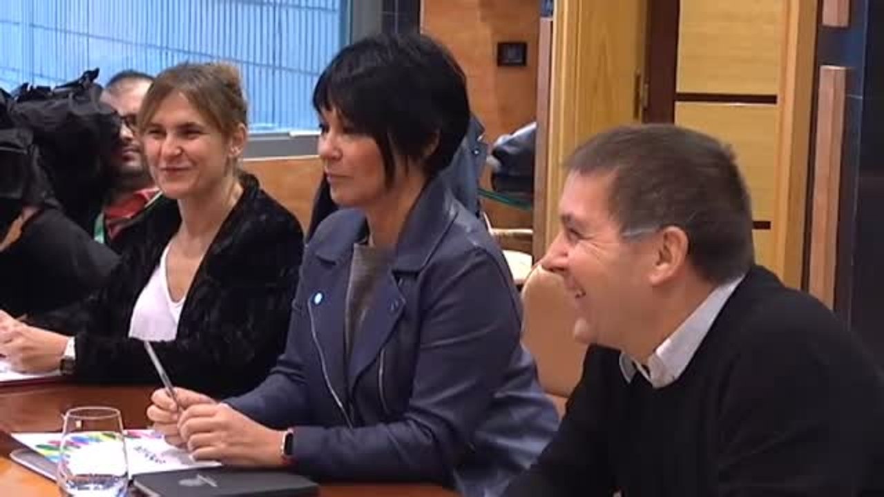 PNV y EH Bildu seguirán hablando de presupuestos