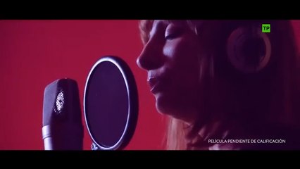 La cantante española Najwa canta el tema principal de 'Dumbo'