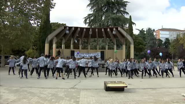 Los vecinos del norte de Madrid celebran bailando la aprobación del proyecto 'Madrid Nuevo Norte'