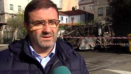 Queman una ambulancia de madrugada en A Cañiza, en Pontevedra