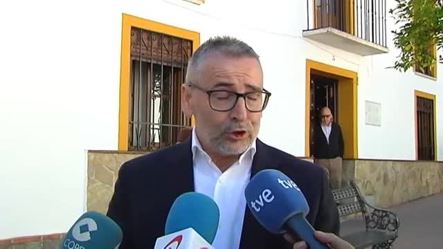 Concentración en Montejaque por la mujer asesinada a manos de su marido en Estepona