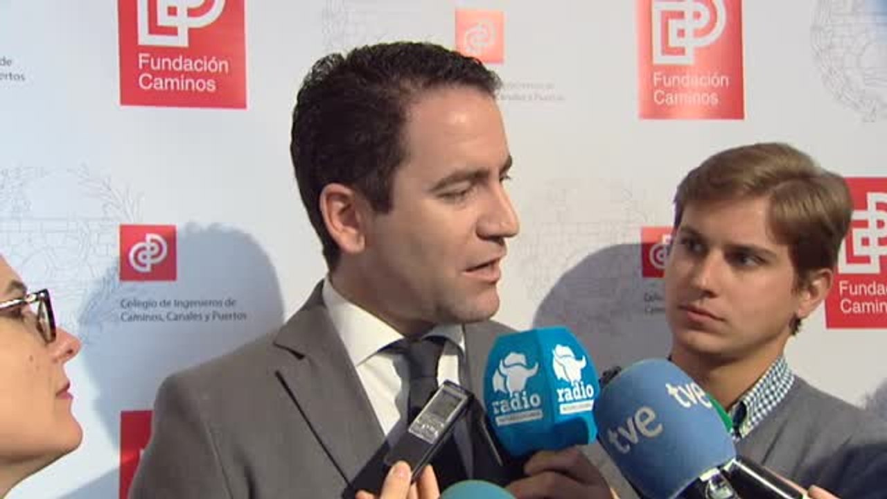 García Egea señala que nunca iría a una manifestación con Carmen Calvo, Carmena o Colau