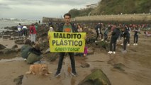 Jon Kortajarena y Greenpeace se unen contra el plástico