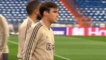 El Ajax entrena en el Santiago Bernabéu antes del encuentro de Champions