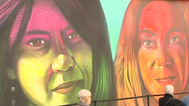 Madrid presume de mural feminista en pleno corazón de la Gran Vía
