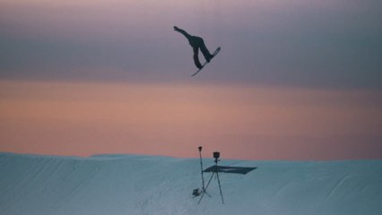 Los riders de Sierra Nevada protagonizan una sesión de saltos